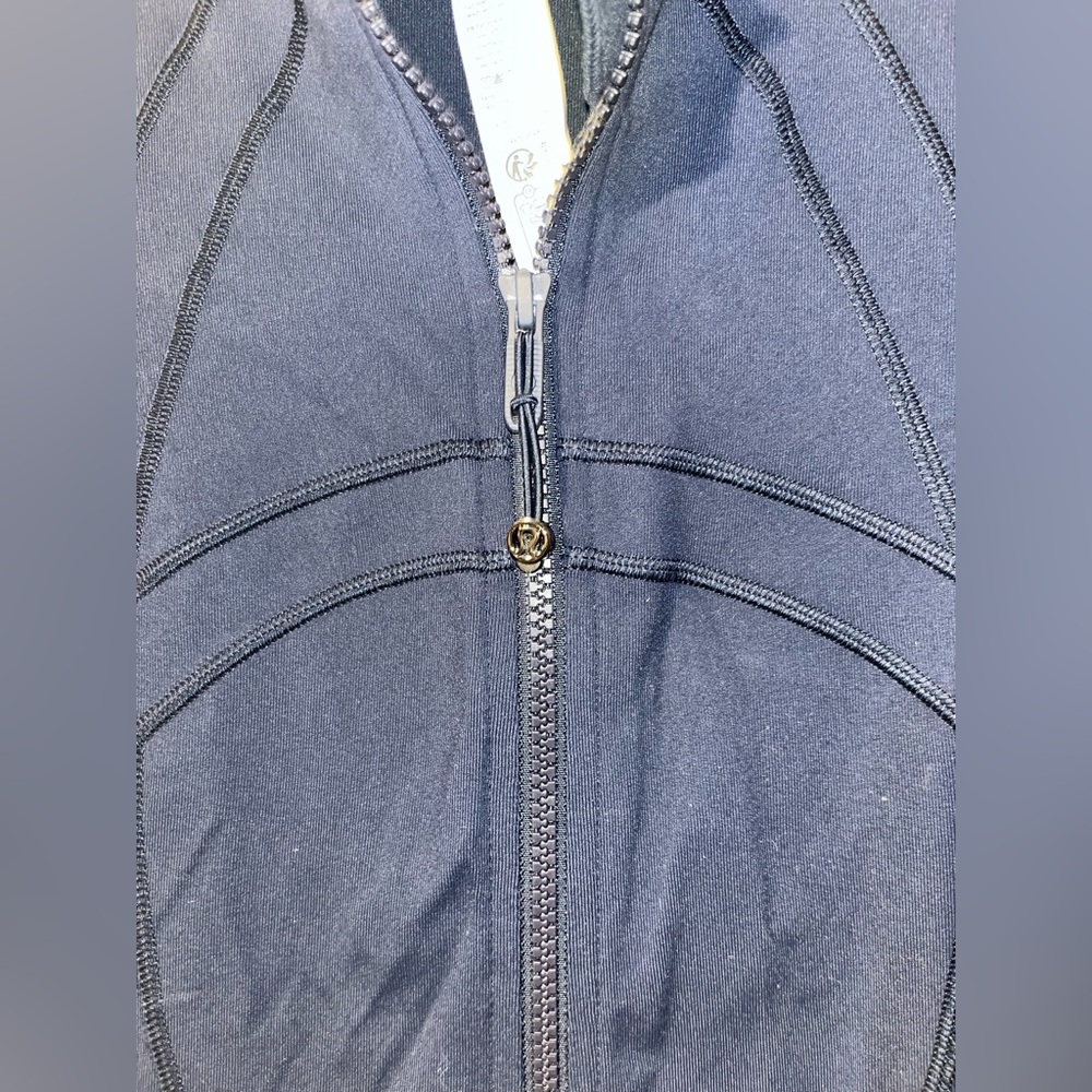 Women's lululemon Buffalo Bills Define Jacket *Luon Sz 8 True Navy Full Zip NEW - Picture 3 of 8